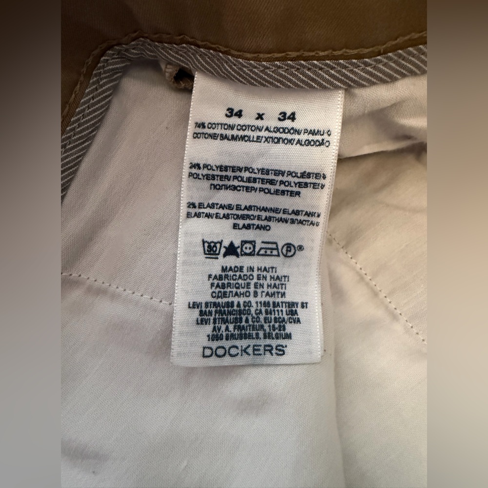 Men's Dockers Classic Khaki Pants - Picture 11 of 11